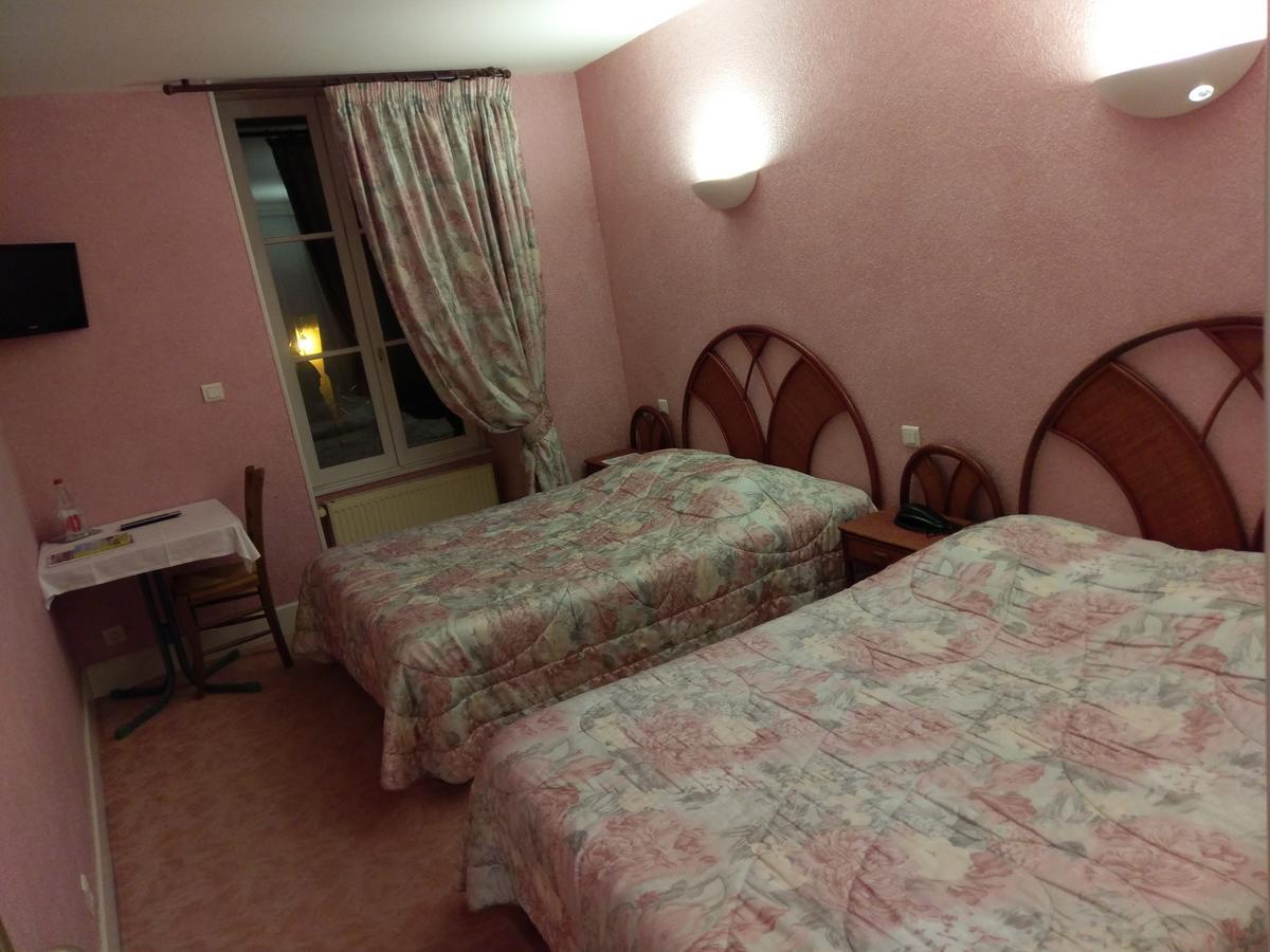 Logis De L'Europe Restaurant Le Cepage Hotel Corbigny Bagian luar foto